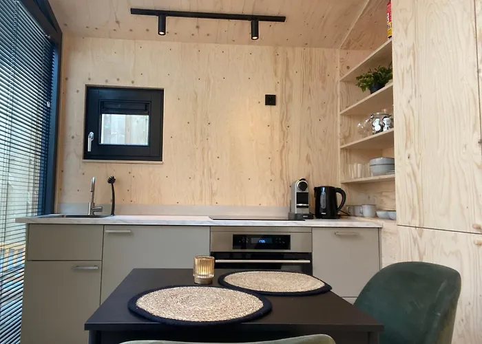 Apartment Tiny House The Wave